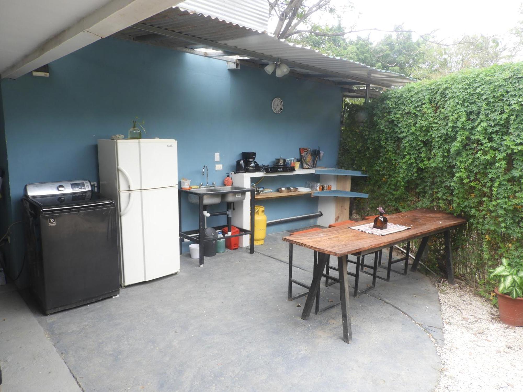 The Backside House Hostel Tamarindo Exterior photo